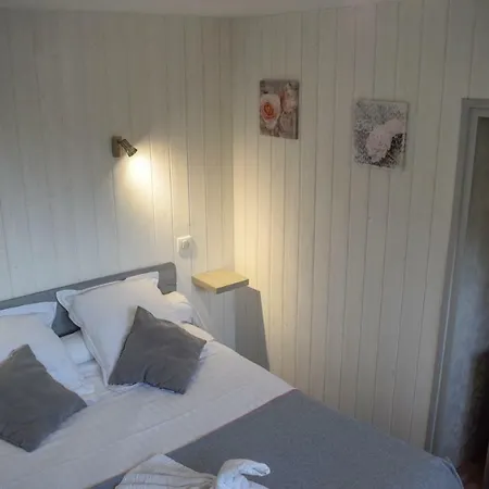 Les Arcades Hotel 2*